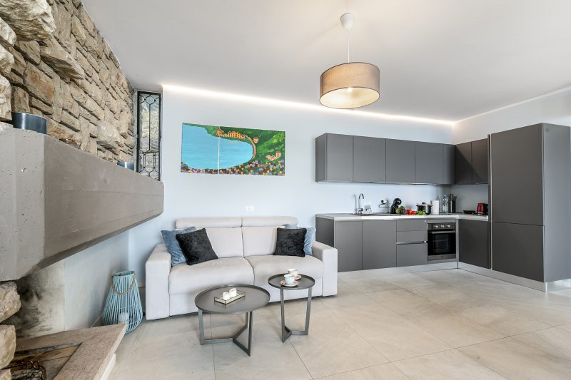 Boutique apartment Giove with Pool