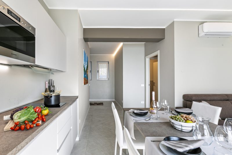 Boutique apartment Nettuno with Pool
