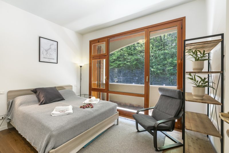 Elegant Panorama Lake View Terrace with Pool