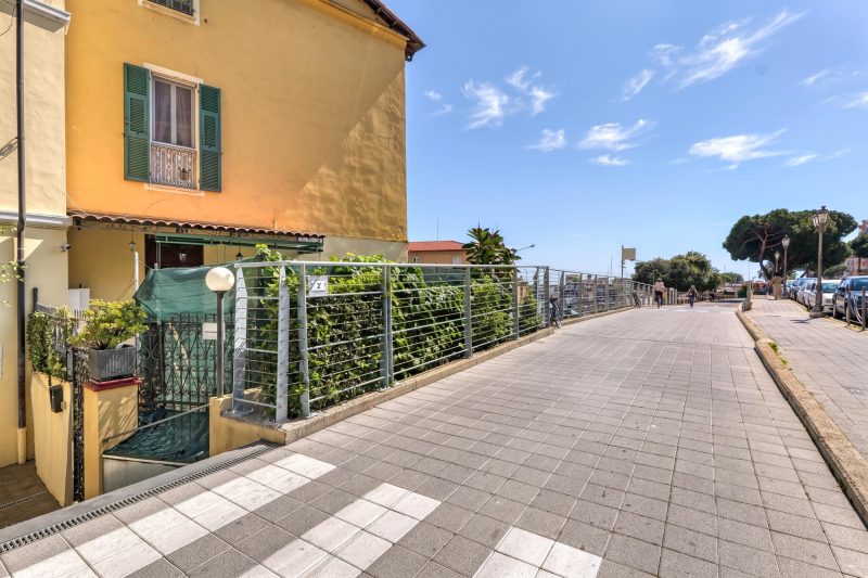 Best House near Porto Vecchio with Private Courtyard and Bike