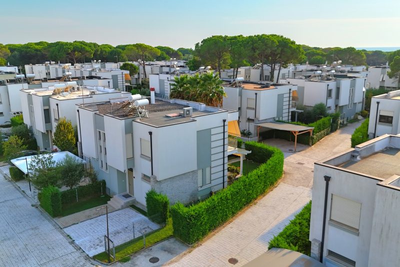 Perla Holiday Homes 202