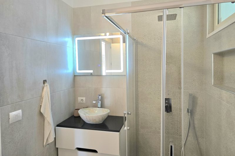 Perla Modern Penthouse 217