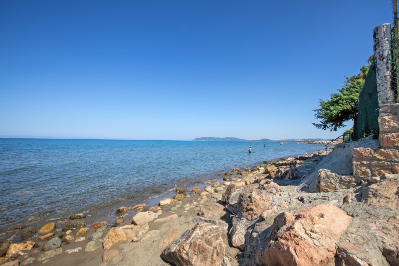 Villa Janela Escape & Retreat, 30m from the Beach
