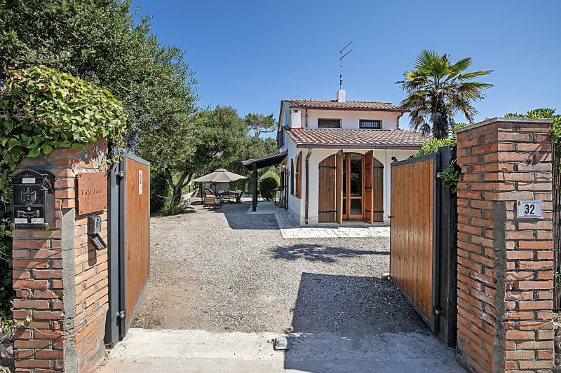 Villa Janela Escape & Retreat, 30m from the Beach