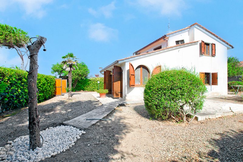 Villa Janela Escape & Retreat, 30m from the Beach