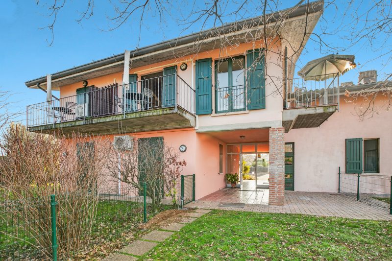 Cosy House Serena- park & shared pool