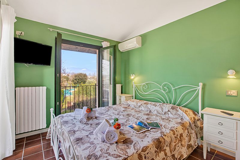 Cosy House Serena- park & shared pool