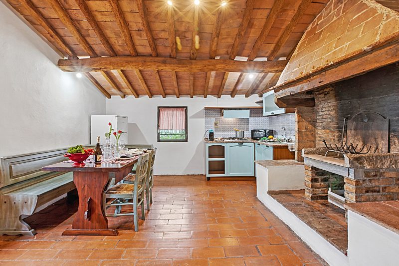 Torre Rasa 7 Giaggioli Olivi with Shared Pool
