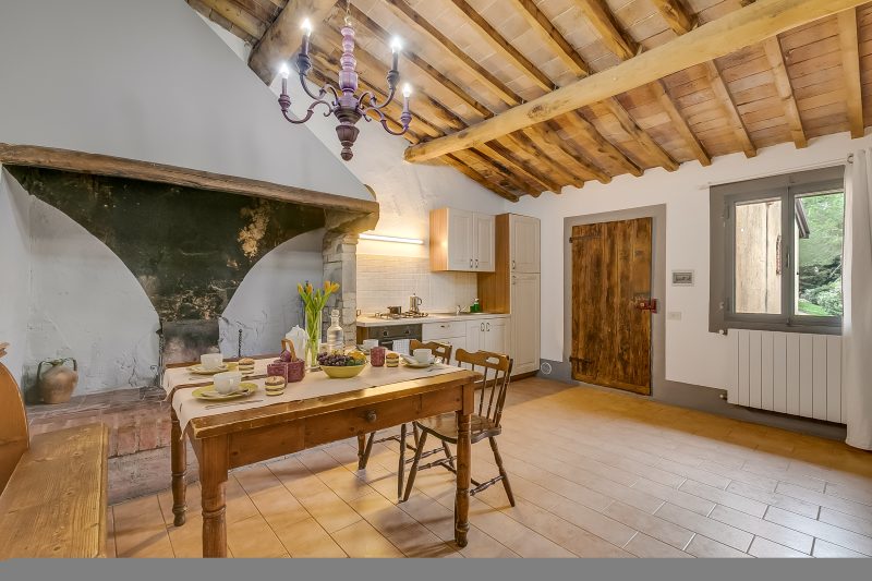 Torre Rasa 7 Giaggioli Olivi with Shared Pool