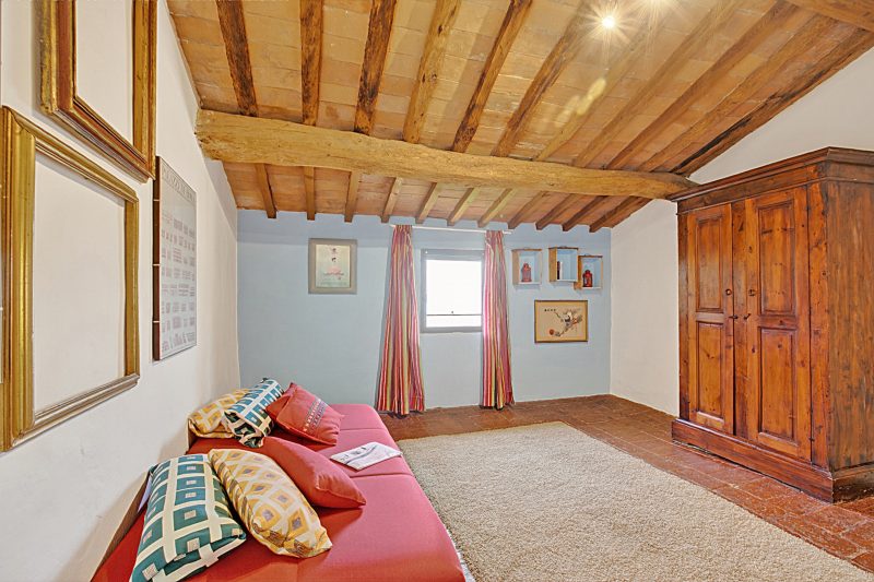 Torre Rasa 7 Giaggioli Olivi with Shared Pool