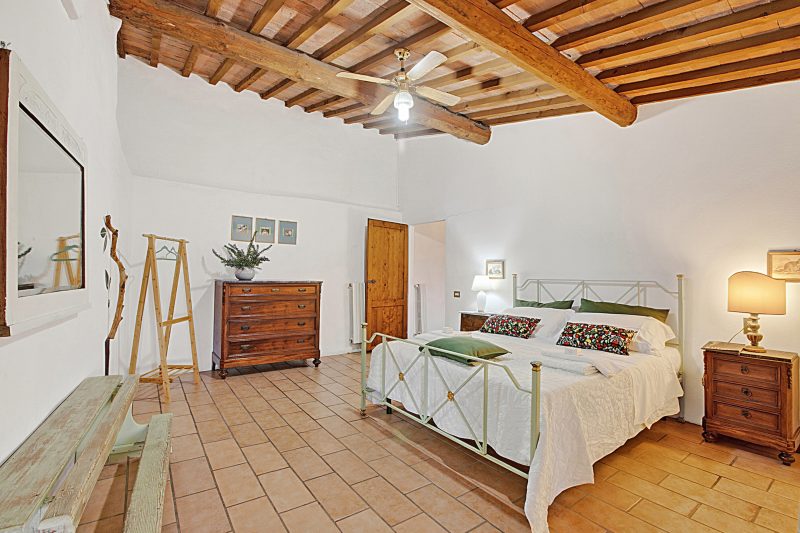 Torre Rasa 7 Giaggioli Olivi with Shared Pool