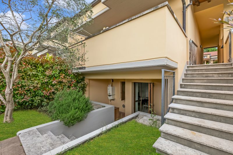 Juliette House: Shared Pool & Relax