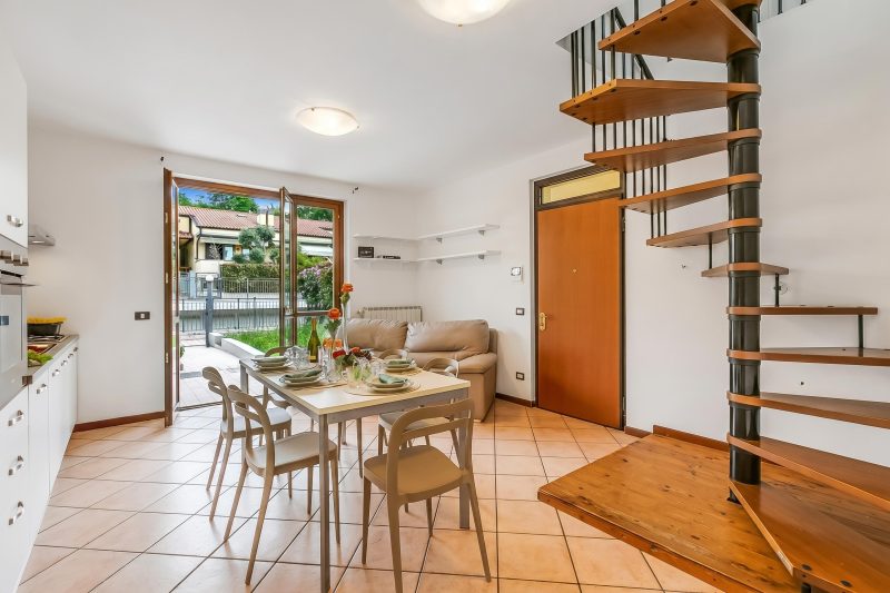 Juliette House: Shared Pool & Relax