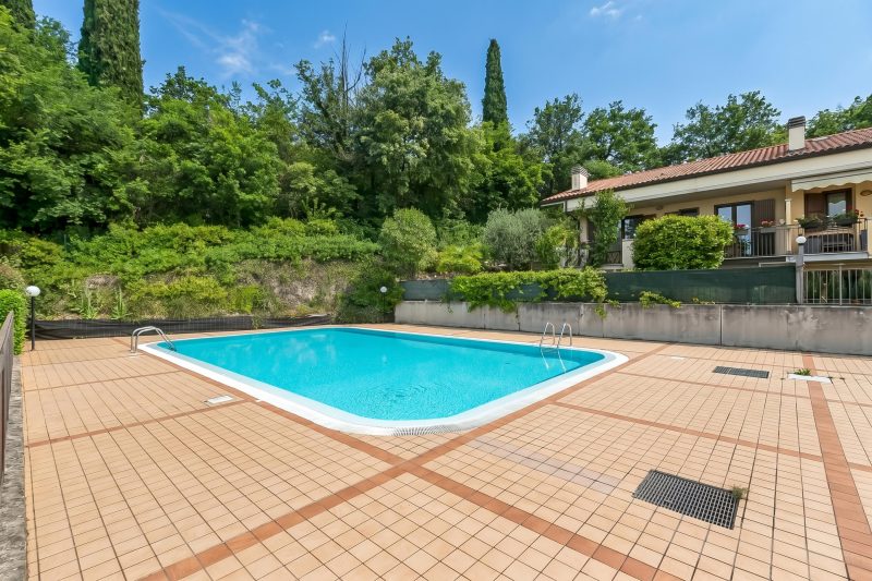 Juliette House: Shared Pool & Relax
