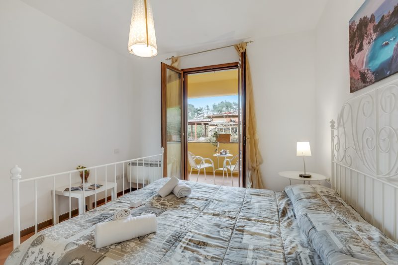 Residence La Perla With Balcony