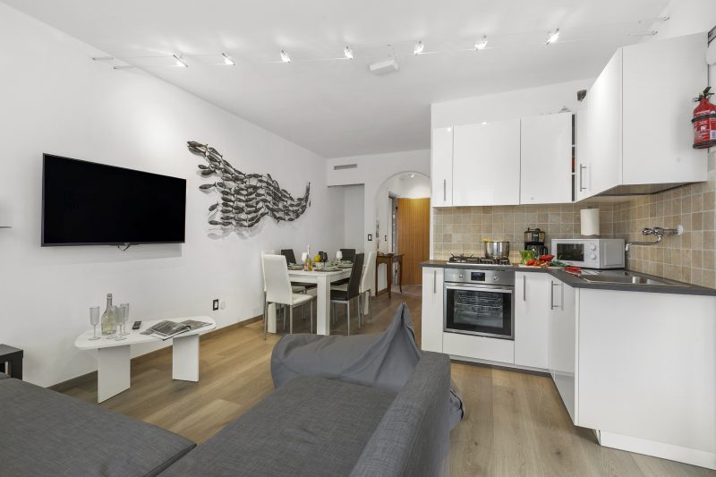 Margherita Apartment - Lake and Mountain Views