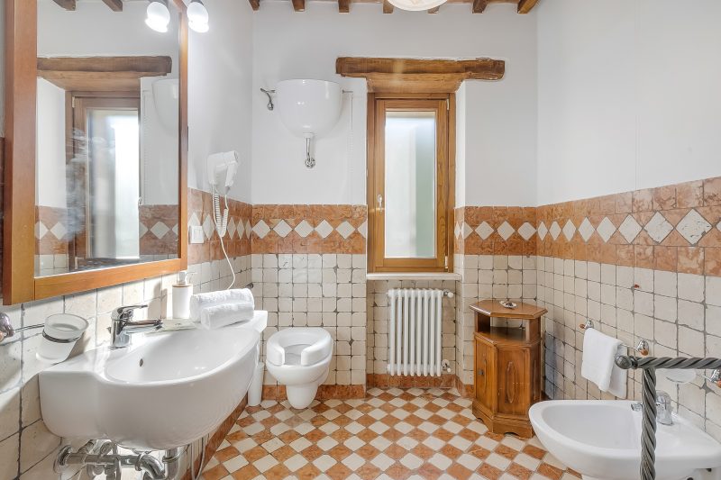 Casale Le Sorgenti - Farmhouse with Pool for 8