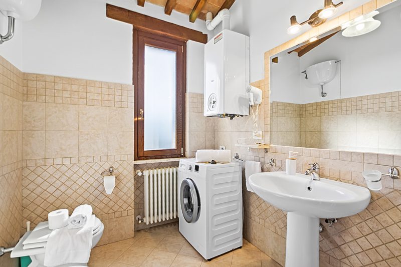 Casale Le Sorgenti - Farmhouse with Pool for 8