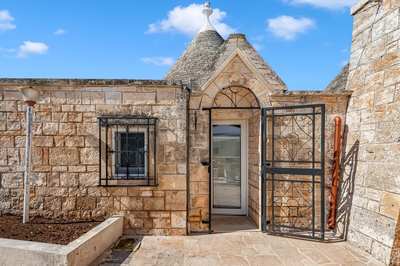 Trulli Trullò in Locorotondo