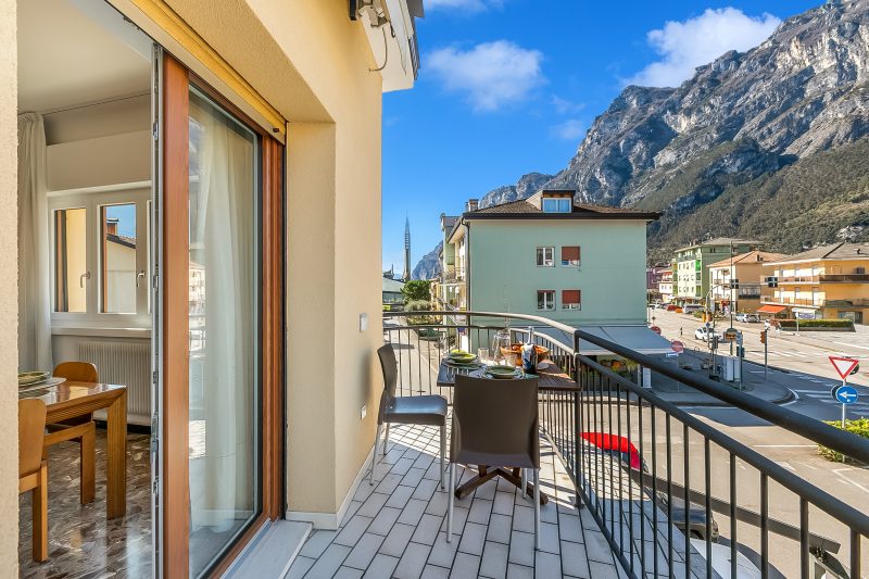 Rosa Apartment, Balcony and AC