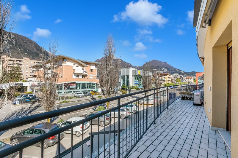 Rosa Apartment, Balcony and AC