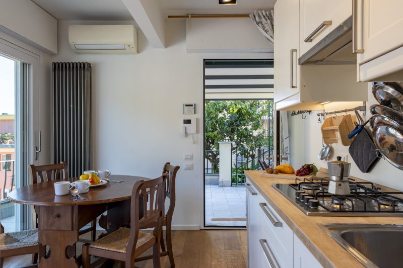 The Blue Window Apartment In Bogliasco
