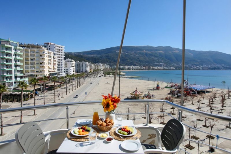 Holiday Apartment Central & Sea View