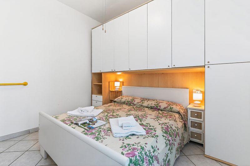 Baia Serena with Terrace & Parking