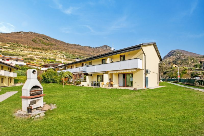 Olimpia Home - Terrace Dining and Pool