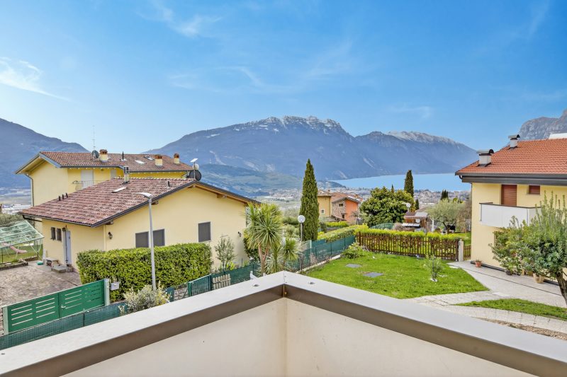 Olimpia Home - Terrace Dining and Pool