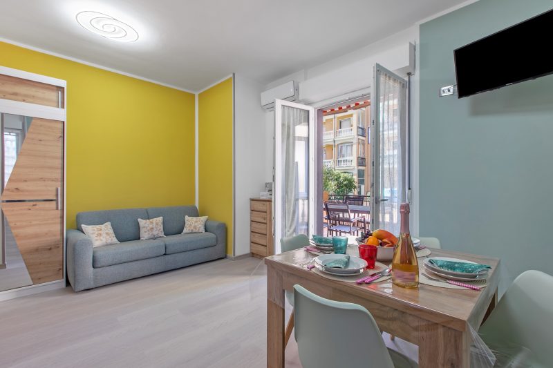 La Genzianella - Studio for 4 with Balcony & AC