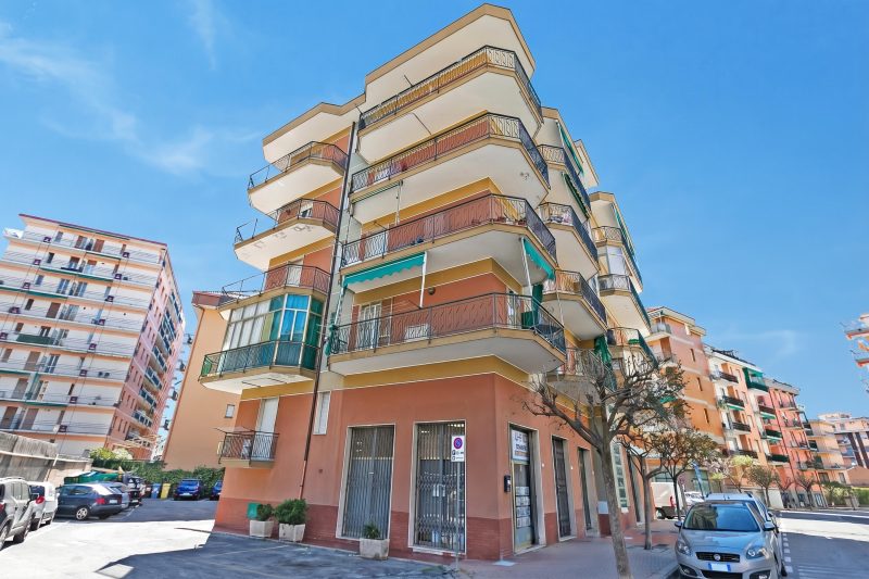 House Carletta 200m From The Sea