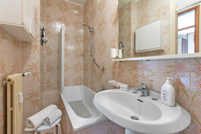 Sweet Home Silvana - with Terrace & Parking