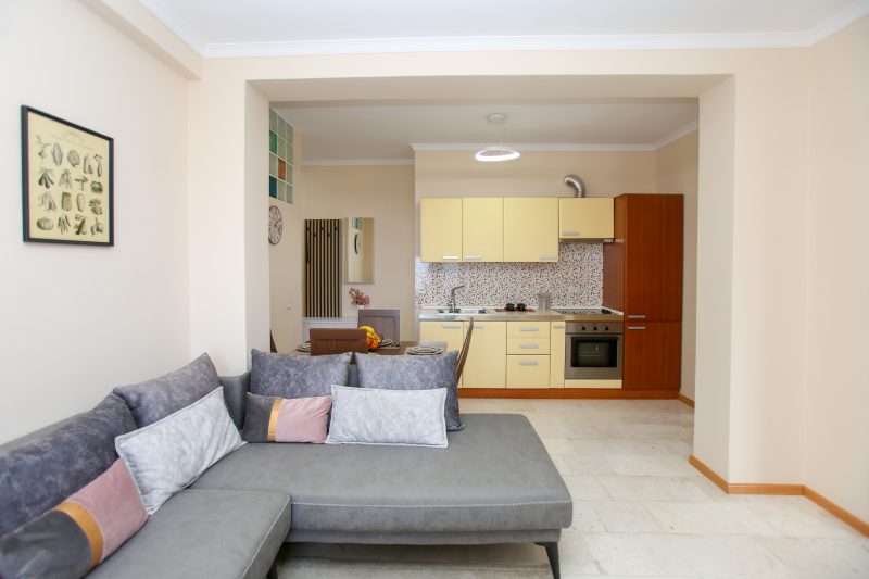 Vlora Sunset Apartment /w Balcony & Sea View