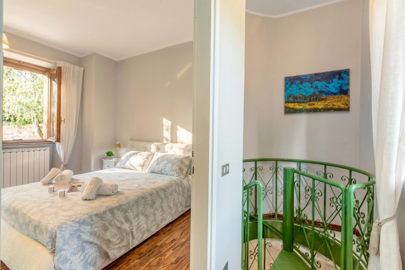 Dimora Della Rocca Private Garden, WIFI, BBQ & Parking