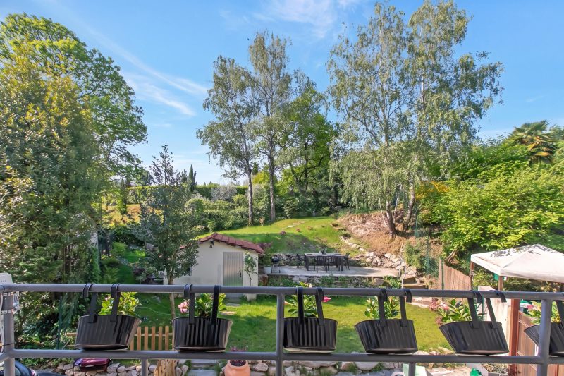 Dimora Della Rocca Private Garden, WIFI, BBQ & Parking