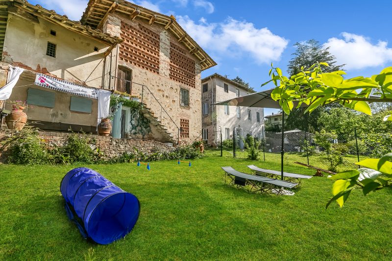 Romantic Apt Jacuzzi,Private Garden & Pet Friendly