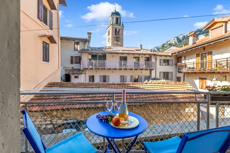 Kirribilli House - Central Nago Torbole with Mountain View