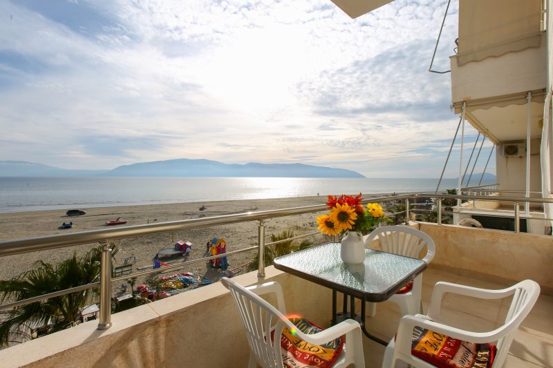 Richard Sea View Apartment