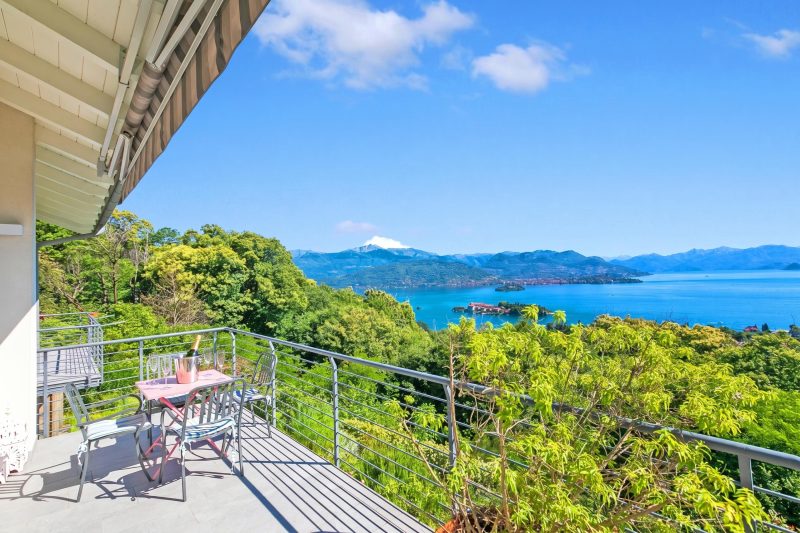 Villa Alessia - 4 bed Villa with Lake Maggiore View