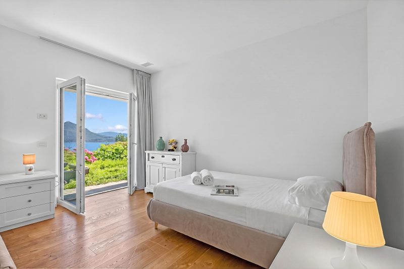 Villa Alessia - 4 bed Villa with Lake Maggiore View