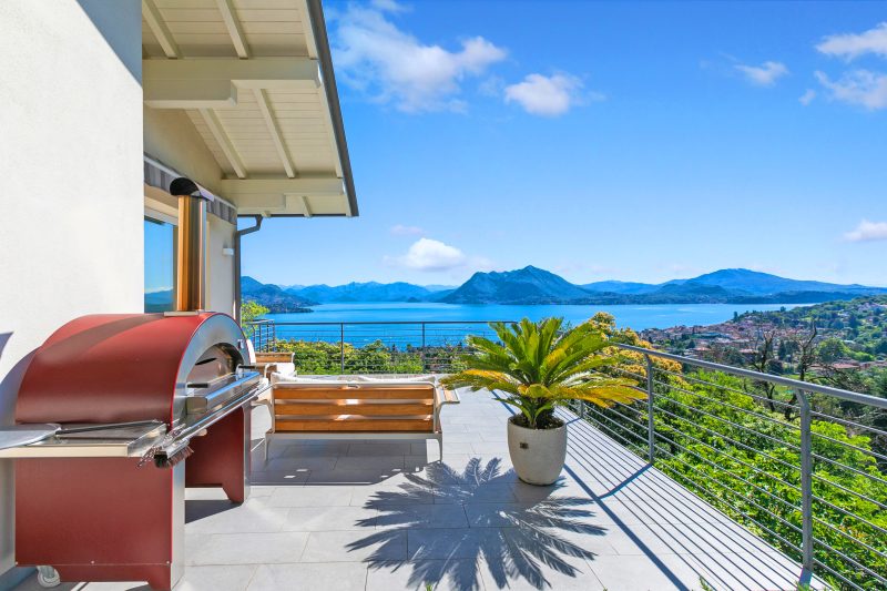 Villa Alessia - 4 bed Villa with Lake Maggiore View