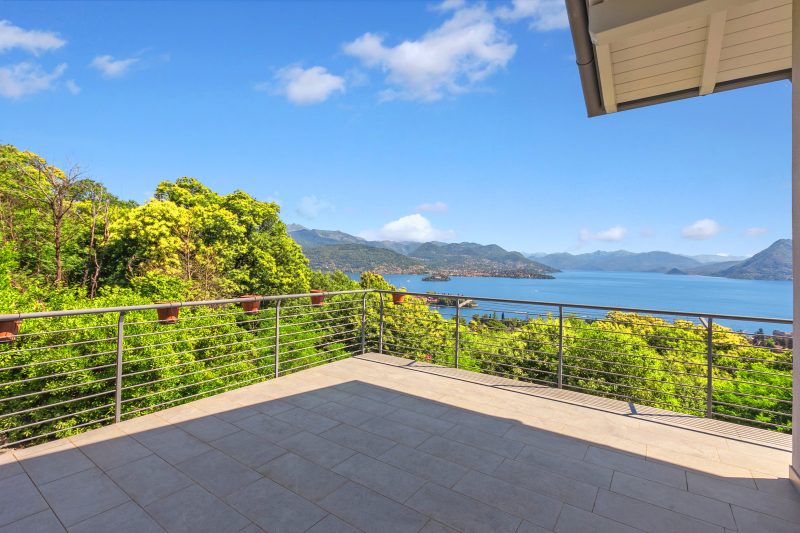 Villa Alessia - 4 bed Villa with Lake Maggiore View