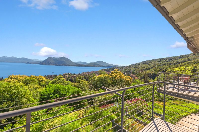 Villa Alessia - 4 bed Villa with Lake Maggiore View