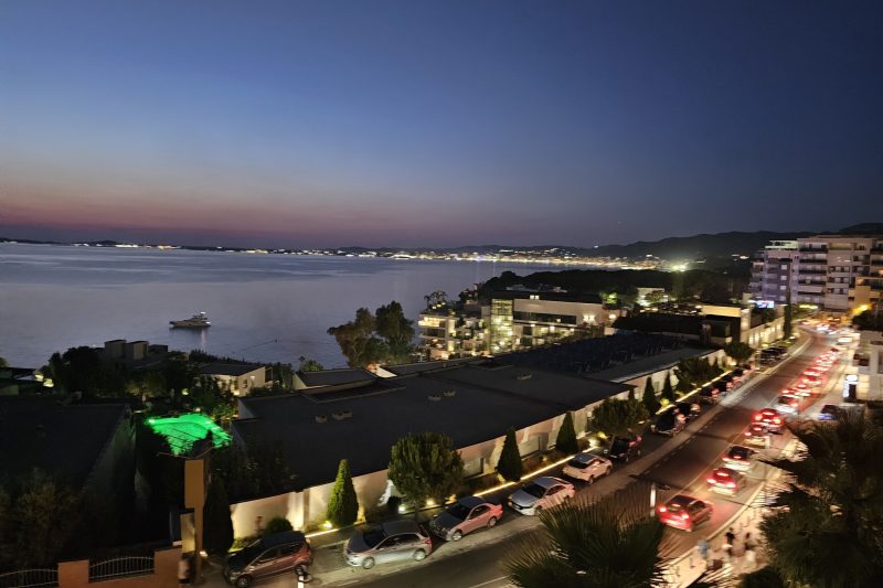 Sunset Luxury Apartment /w Panoramic Sea View