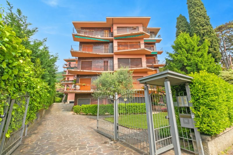 Roma 62 Lake View,Terrace & Private Park