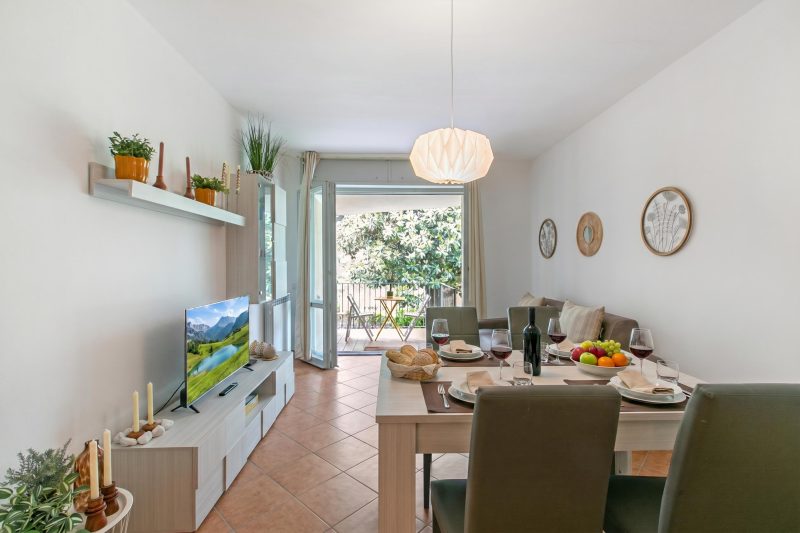 Residenza il Mulino: Lake Maggiore Ispra Apt with Terrace