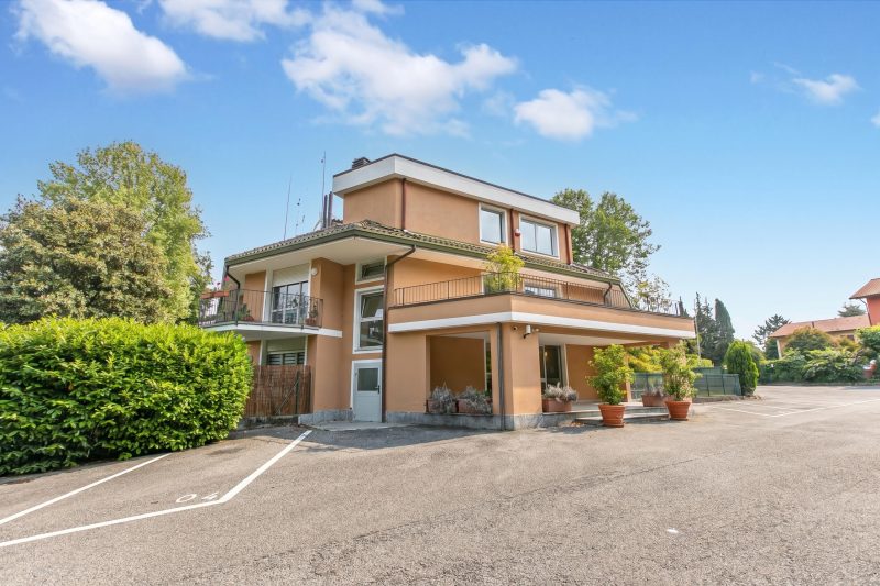 Residenza il Mulino: Lake Maggiore Ispra Apt with Terrace