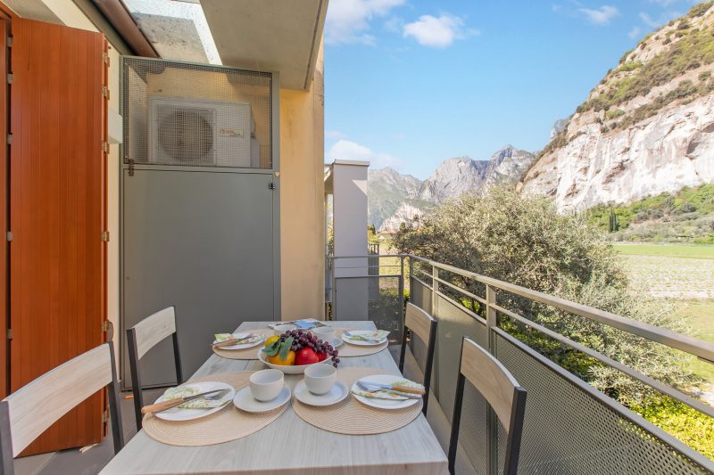 Garda Therme Apartment with Balcony & Mountain Views