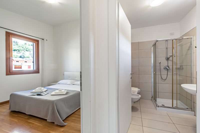 Garda Therme Apartment with Balcony & Mountain Views